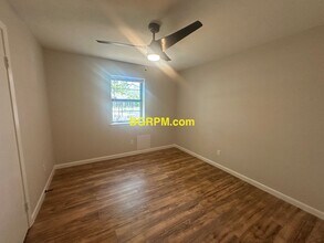 423 Honeysuckle Ln in Cabot, AR - Foto de edificio - Building Photo