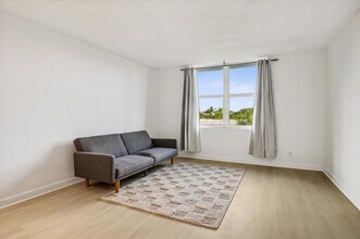 3000 N Ocean Blvd in Fort Lauderdale, FL - Building Photo - Building Photo