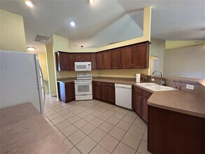 14285 SW 20th Pl in Ocala, FL - Building Photo - Building Photo
