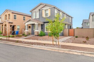 1965 W Hide Trl in Phoenix, AZ - Building Photo