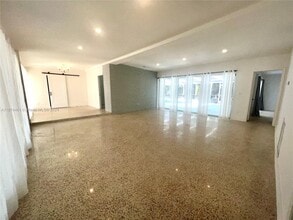1931 NE 186th Dr in North Miami Beach, FL - Building Photo - Building Photo