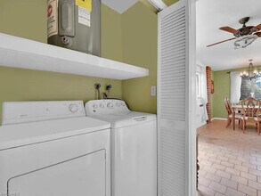 1227 Trail Terrace Dr in Naples, FL - Building Photo - Building Photo