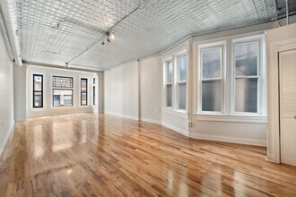 1462 N Milwaukee Ave, Unit 2 in Chicago, IL - Foto de edificio - Building Photo