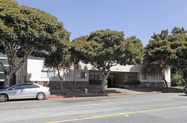 132 Callan Ave in San Leandro, CA - Building Photo - Building Photo