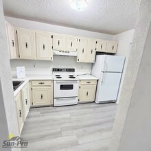 3606 S Peninsula Dr in Port Orange, FL - Building Photo - Building Photo