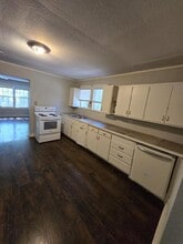 811 Bishop St in Commerce, TX - Building Photo - Building Photo