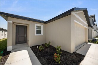 4023 San Felice Ln in North Fort Myers, FL - Building Photo - Building Photo