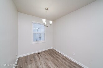 323 S 43rd St in Louisville, KY - Building Photo - Building Photo