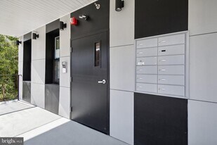 4145 W Girard Ave in Philadelphia, PA - Building Photo