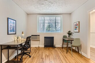 1666 Detroit St in Denver, CO - Building Photo - Building Photo