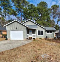 6831 Candlewood Dr in Fayetteville, NC - Building Photo