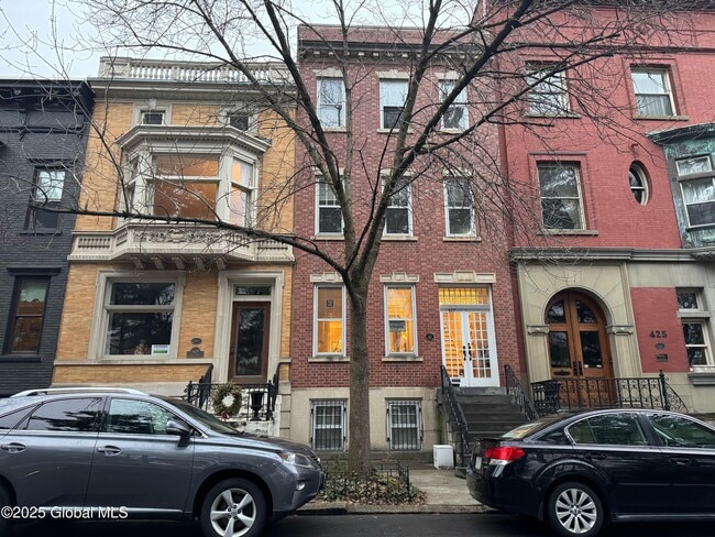 427 State St in Albany, NY - Building Photo - Building Photo