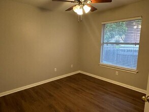 10134 Cassandra Dr in Austin, TX - Building Photo - Building Photo