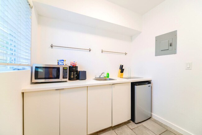 515 NE 82nd St, Unit SI FL1-ID1022249P in Miami, FL - Building Photo - Building Photo