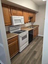 1435 Granada Ct in Newport News, VA - Building Photo - Building Photo