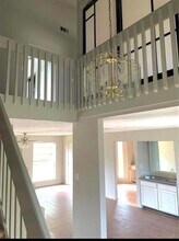 7511 Flair Oaks Dr in Houston, TX - Building Photo - Building Photo