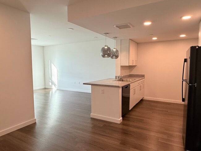 466 River St in Boston, MA - Building Photo - Building Photo