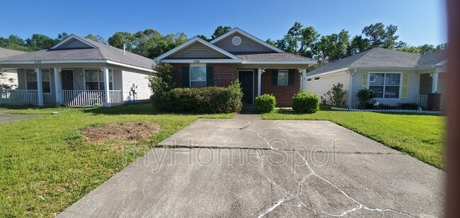 property at 2520 Trailwood Dr