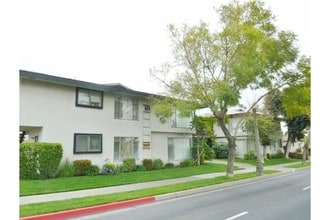 Mission Drive Apartements in San Gabriel, CA - Building Photo - Building Photo