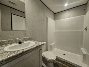 1046 Myakka Dr in North Fort Myers, FL - Building Photo - Building Photo