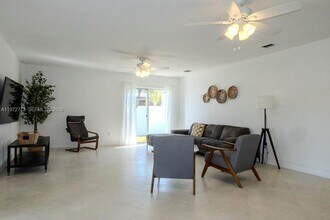 9731 Bel Aire Dr in Cutler Bay, FL - Building Photo - Building Photo