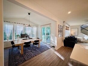 154 Boxelder Dr in Stafford, VA - Foto de edificio - Building Photo