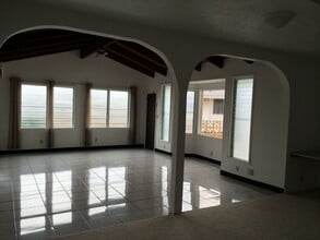 320 Kealahou Pl in Kailua, HI - Building Photo - Building Photo