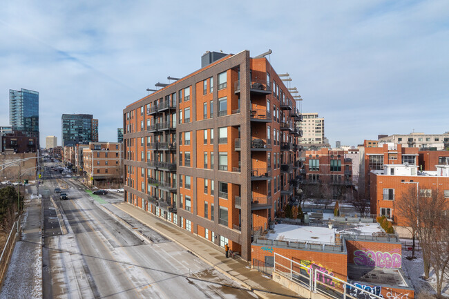 The Apex in Chicago, IL - Building Photo - Building Photo