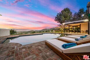 3722 Alonzo Ave in Los Angeles, CA - Building Photo