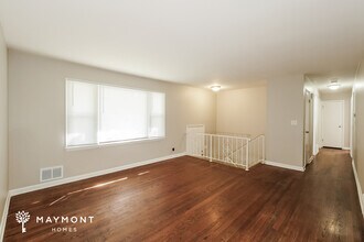 4926 Evanston Ave in Kansas City, MO - Building Photo - Building Photo