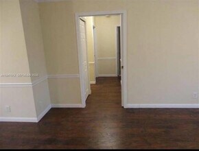 7371 SW 1st St in Margate, FL - Building Photo - Building Photo