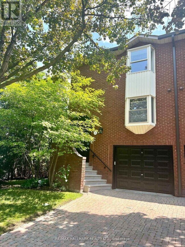 property at 1 Red Maple Ct