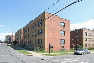 123-125 Putnam St in New Britain, CT - Building Photo