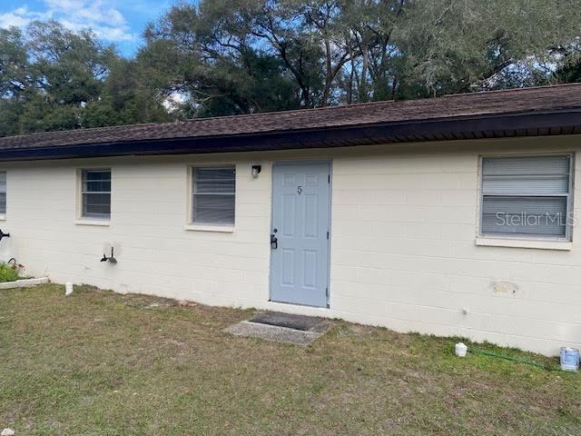 12140 Munbury Dr, Unit 5 in Dade City, FL - Building Photo