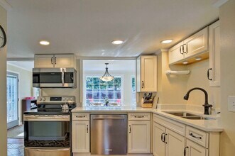 385 Whitlock Ave SW in Marietta, GA - Building Photo - Building Photo