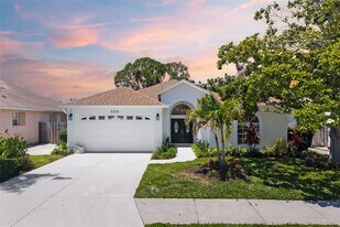 5370 Matthew Ct in Sarasota, FL - Building Photo