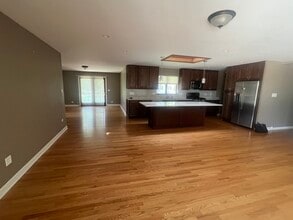 6027 Lincoln Ave in Lisle, IL - Building Photo - Building Photo
