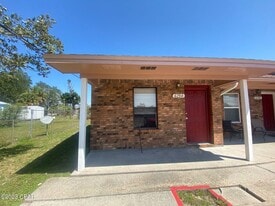 629 S Hwy 22 A in Panama City, FL - Building Photo