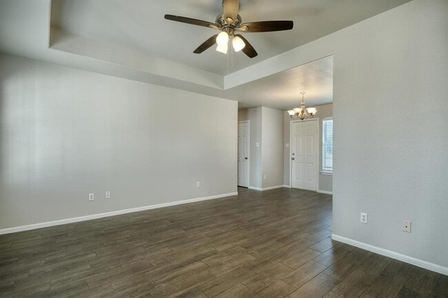 750 Fallen Oak Dr in Bertram, TX - Building Photo - Building Photo