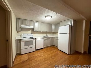 1110 Commonwealth Ave, Unit 603 in Boston, MA - Building Photo - Building Photo