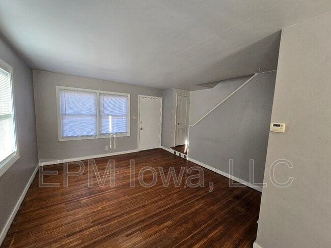241 Madison St in Waterloo, IA - Building Photo - Building Photo