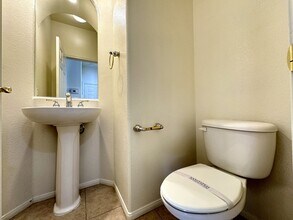 600 Delta Rio St in Las Vegas, NV - Building Photo - Building Photo