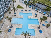 Building Photo - Oasis- Tower II Apartments in Ft. Myers, Florida
