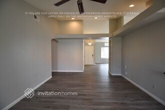 8023 Pinot Noir Way in Sacramento, CA - Foto de edificio - Building Photo