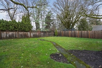 4525 SW 180th Ave in Beaverton, OR - Building Photo - Building Photo