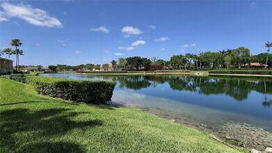 985 NE 34th Ave in Homestead, FL - Building Photo - Building Photo