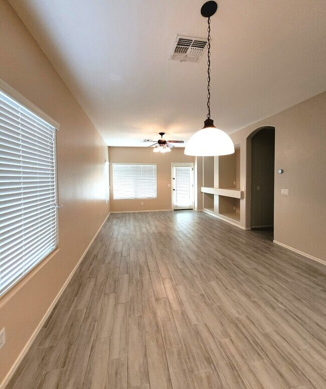 14607 W Redfield Rd in Surprise, AZ - Building Photo - Building Photo