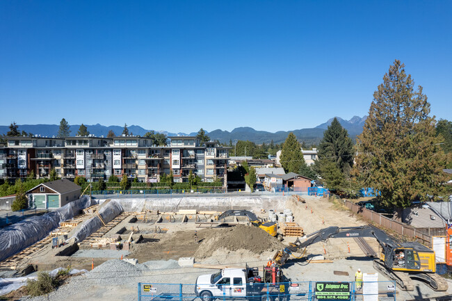 Edge 3 in Maple Ridge, BC - Building Photo - Building Photo