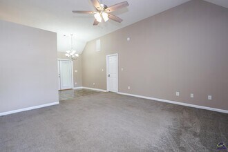 103 Lions Gate in Bonaire, GA - Building Photo - Building Photo