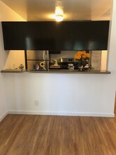 Executive House Apartments in Van Nuys, CA - Building Photo - Building Photo